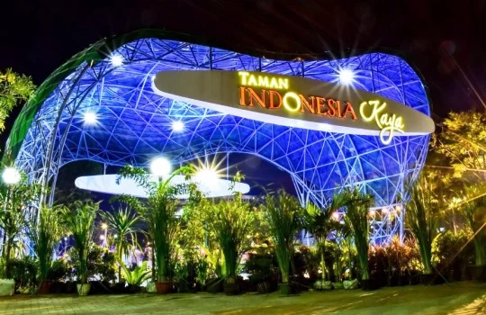Taman Indonesia Kaya: Destinasi Wisata Edukatif dan Budaya di Semarang