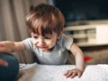 Cara Menghadapi Anak Rewel Secara Efektif dan Tenang