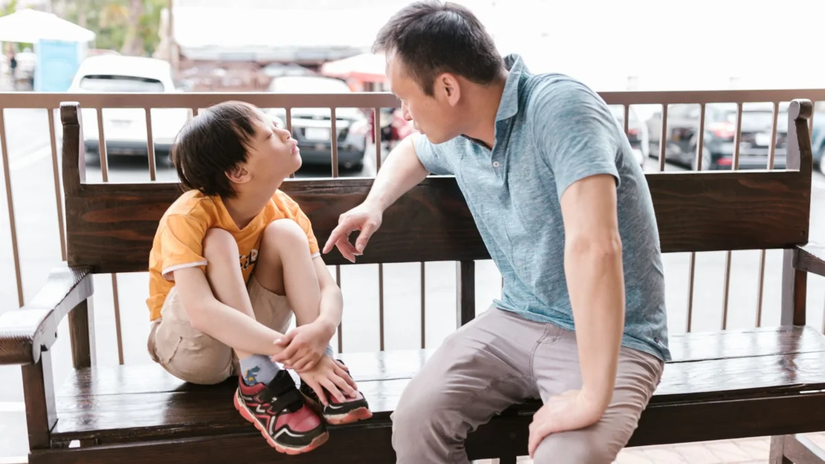 Cara Membangun Komunikasi dengan Anak Tanpa Banyak Drama