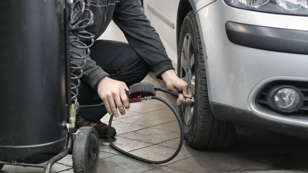 Cara Merawat Ban Mobil Biar Awet dan Aman Berkendara